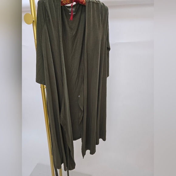 Caden Lane Bamboo Deep Green Maternity Nursing Robe Medium Large XL - Picture 2 of 6